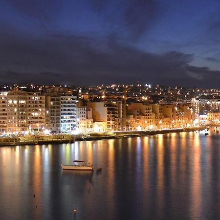 Modern Family Holiday Retreat In Gzira 슬리에마 외부 사진