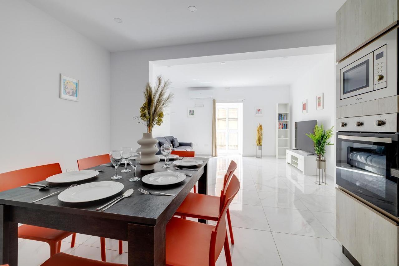 Modern Family Holiday Retreat In Gzira 슬리에마 외부 사진