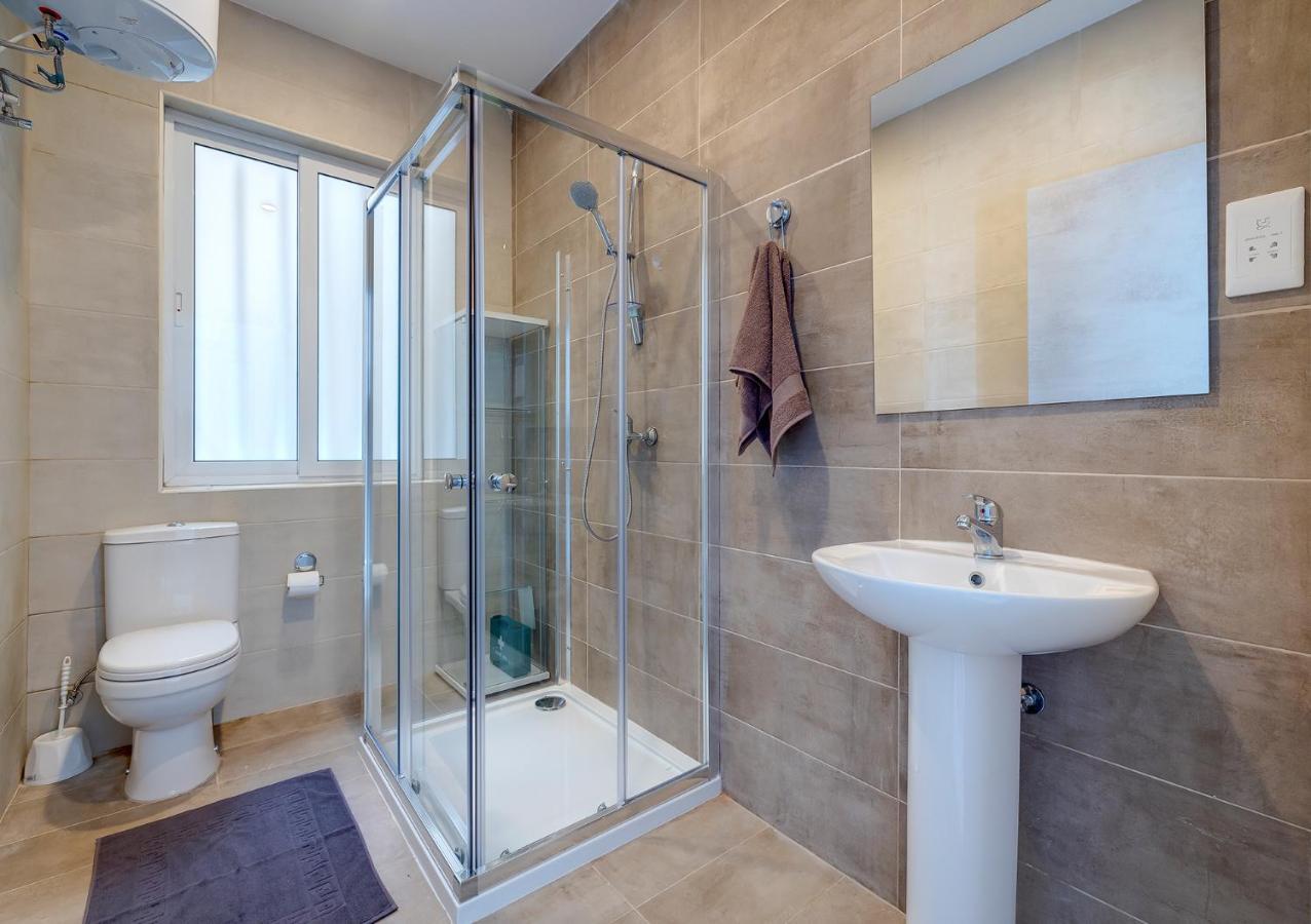 Modern Family Holiday Retreat In Gzira 슬리에마 외부 사진
